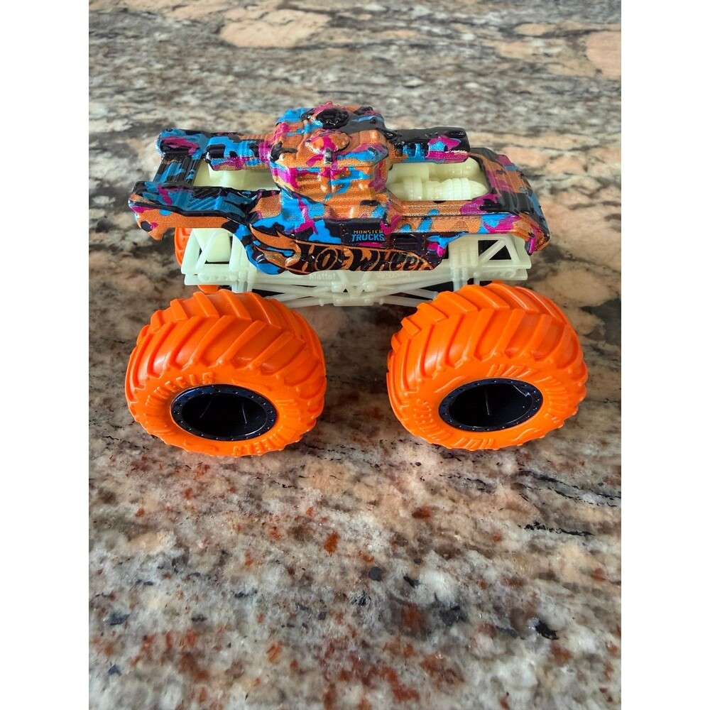 Monster Truck Invader Tank cool color
